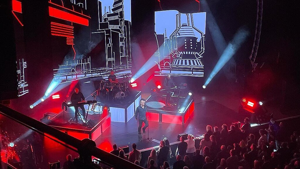 OMD: apresentação ao vivo da banda